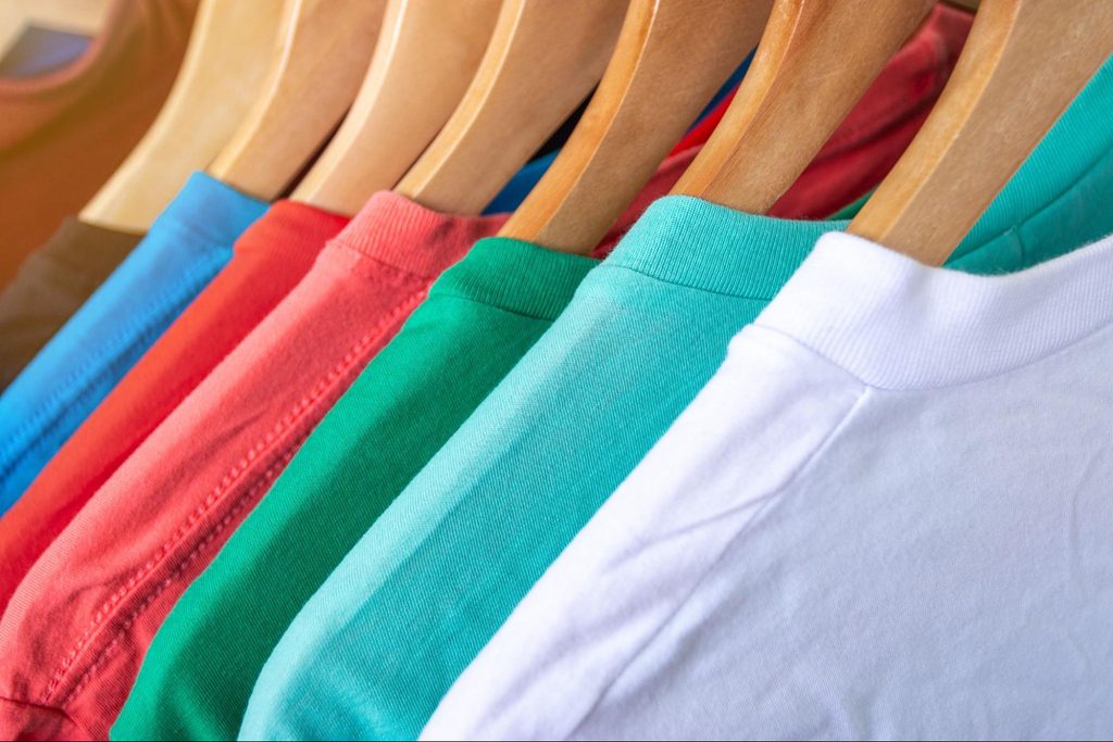 สีเสื้อมงคล 2569